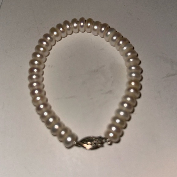 Sterling Silver Genuine Freshwater White Pearl 925 Bracelet - Picture 4 of 4